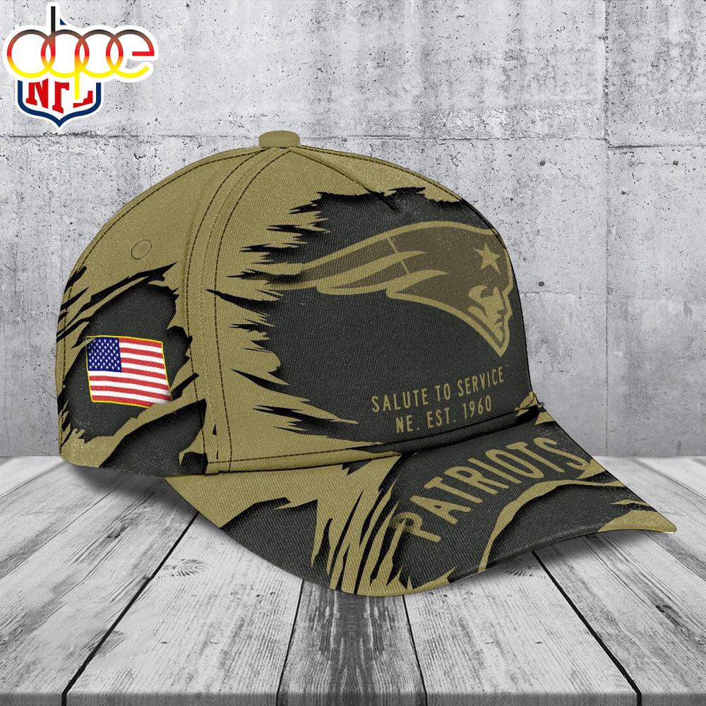 New England Patriots 2025 Salute to Service Classic Baseball Cap